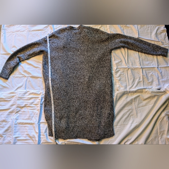 Old Navy Long Cardigan - Picture 2 of 5